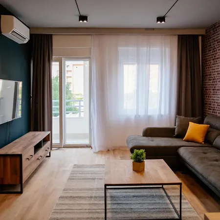 Comfortable Apartment At City Quart Podgorica Exterior photo